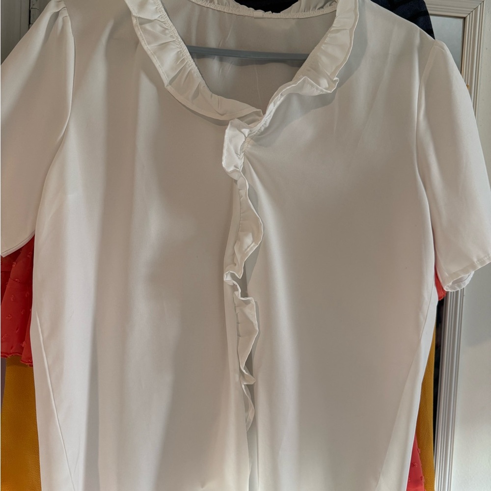 Women's White Ruffle-Front Short Sleeve Blouse